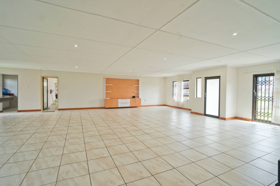 4 Bedroom Property for Sale in Kaysers Beach Eastern Cape